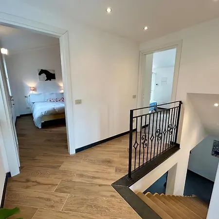 Sole Luxury Interior Vista Mare 2 Giardini Villa Leivi