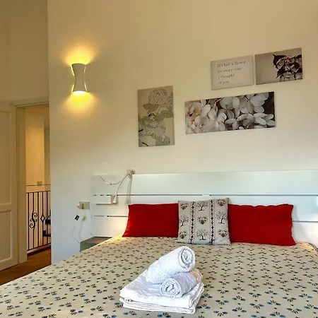 Sole Luxury Interior Vista Mare 2 Giardini Leivi